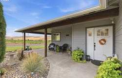 226 SE HEIMRICH St, Dufur, OR 97021