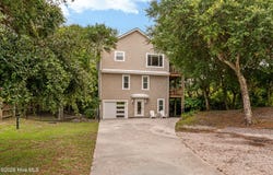 102 Sandpiper Lane, Indian Beach, NC 28512