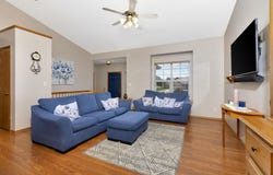 1913 E Sunset Ct, Goddard, KS 67052