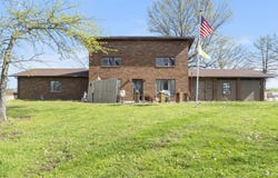 19077 Lawrence 2170, Aurora, MO 65605