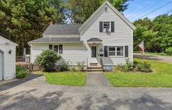 45 River Avenue, Gardiner, ME 04345