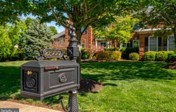 25777 PHAR LAP CT, CHANTILLY, VA 20152