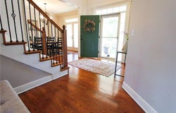 11421 S Lakecrest Drive, Olathe, KS 66061