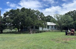 1637 S Bassett Street, Eastland, TX 76448