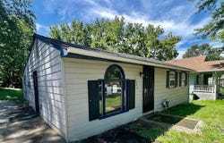 10503 E SCARRITT AVE, SUGAR CREEK, MO 64054