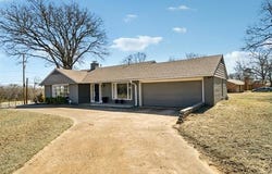 1401 S Woodland Drive, Okmulgee, OK 74447