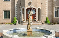 24 Club Way, Cedar Grove, NJ 07009