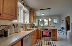 615 N 24TH Street, Quincy, IL 62301