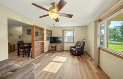 440 E Lincoln St, Lindsborg, KS 67456