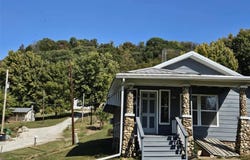 174 Clinton Street, Hamburg, IL 62045