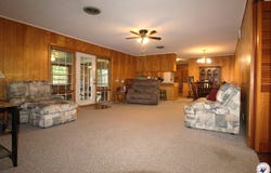 110 E Avenue I, Hooks, TX 75561