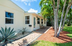 15 SE 13th Ave, Pompano Beach, FL 33060