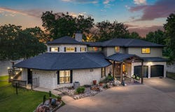 138 Redondo Drive, Gun Barrel City, TX 75156