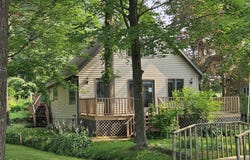 W8547 Cloverleaf Lake Rd, Clintonville, WI 54929