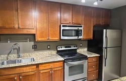105 N River Drive, Atlanta, GA 30350
