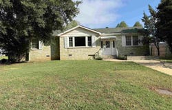939 W Court Street, Piggott, AR 72454