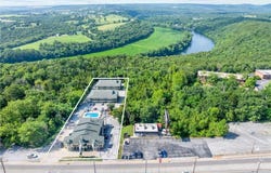 1360 West Hwy 76, Branson, MO 65616