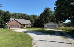 6842 County Road 247, Monroe, MO 63456