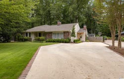 3913 SHANNON LANE, MOUNTAIN BROOK, AL 35213