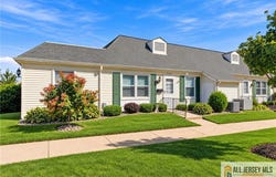 174 Portland Lane, Monroe, NJ 08831