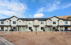 1686 S Wahweap Way, Washington, UT 84780