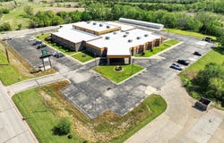 3232 N Summit St, Arkansas City, KS 67005