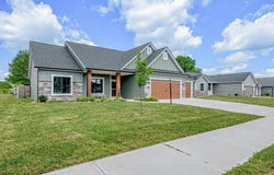 735 N Norfolk Cove, Columbia City, IN 46725