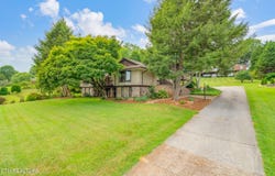 12309 N Fox Den Drive, Knoxville, TN 37934