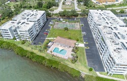 5011 Dixie Highway NE, Palm Bay, FL 32905