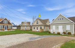 64 Burnside Avenue, Narragansett, RI 02882