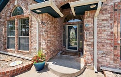 809 W Cabillo Way, Mustang, OK 73064