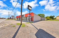 501 W Moore Avenue, Terrell, TX 75160