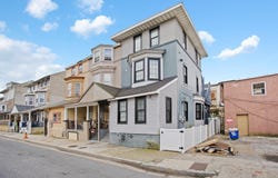 102 S Ocean Ave, Atlantic City, NJ 08401