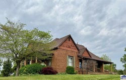 248 W Beech St, Sullivan, IN 47882