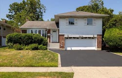 52 Blanche Street, Plainview, NY 11803