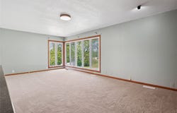 1256 Illinois Drive, Knoxville, IA 50138