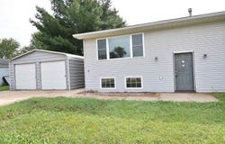 201 Westline Drive, Hazleton, IA 50641