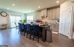 6405 ROBIN ROAD, MACUNGIE, PA 18062