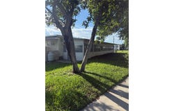 37846 EASY AVENUE, ZEPHYRHILLS, FL 33542