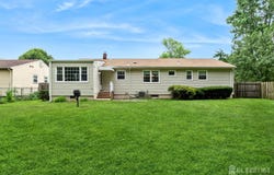 149 mulberry Lane, Middlesex, NJ 08846