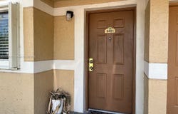 9491 N Palm Cir N, Pembroke Pines, FL 33025