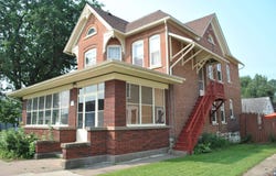 114 S River Park Drive, Guttenberg, IA 52052