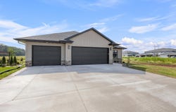 726 TAMBOUR Court, DE PERE, WI 54115