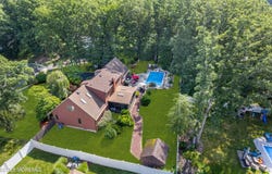 19 Ellen Circle, Old Bridge, NJ 08857