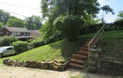 6222 Pleasant St, South Park, PA 15129