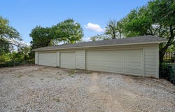 713 Mountain View DR, San Marcos, TX 78666