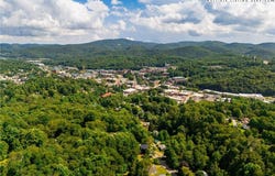233 Ridge View Drive, Boone, NC 28607