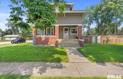 715 RICHARD Street, Henry, IL 61537-1413