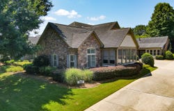 120 CHASTAIN, Kennesaw, GA 30144