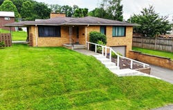202 Dominican Way, Zelienople Boro, PA 16063